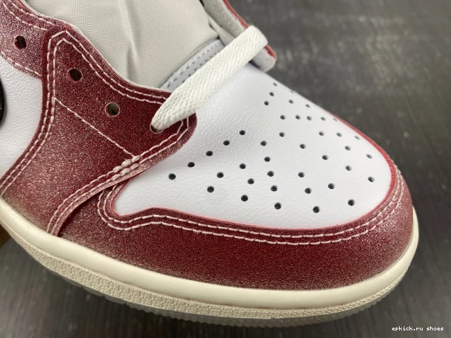 Cheap ROOM OG 'RED 1 LOW BLACK' TROPHY AIR X JORDAN FN0432-017 0805